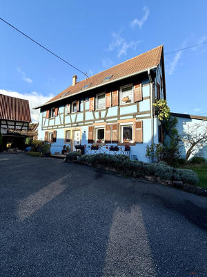 Maison ancienne - 268 m² - 9 pièces