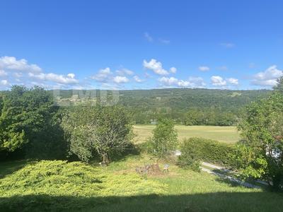 Maison - 101 m² - 5 pièces