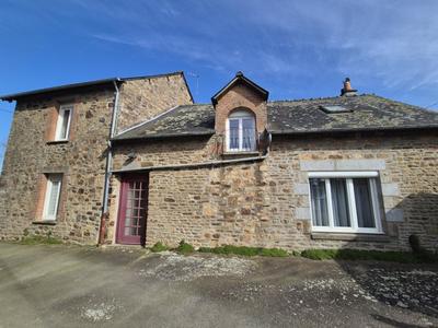 Maison en pierre - 109 m² - 3 pièces