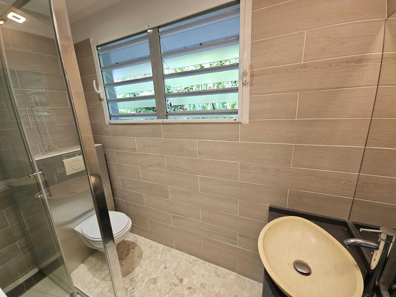 Maison - 225 m² - 8 pièces