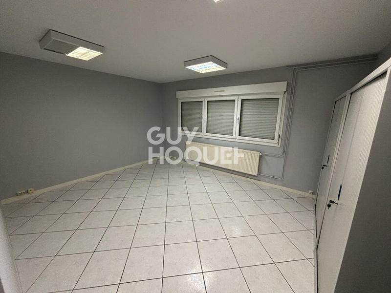 Local commercial - 388 m² - 7 pièces