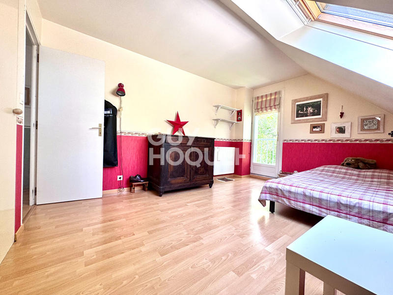 Maison - 186 m² - 9 pièces