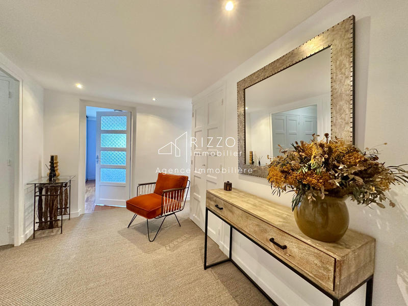 Appartement - 81 m² - 3 pièces