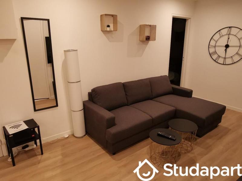 Chambre - 11 m² - 1 pièce