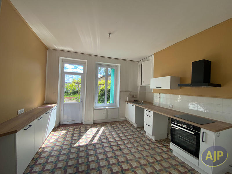 Maison - 167 m² - 8 pièces