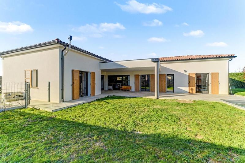 Maison - 140 m² - 4 pièces