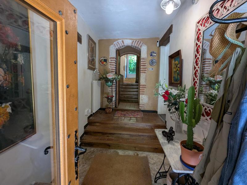 Maison - 230 m² - 7 pièces