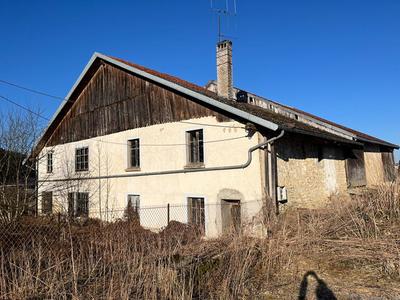 Maison - 215 m² - 8 pièces