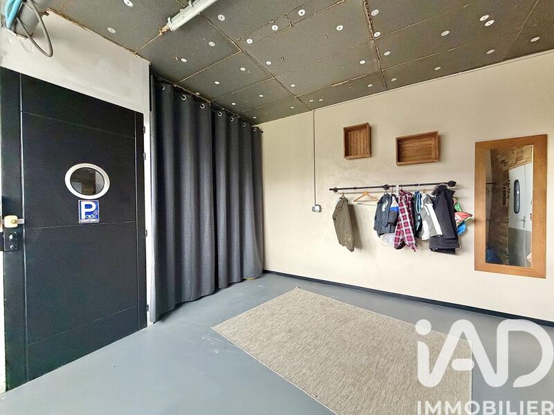 Maison - 180 m² - 6 pièces