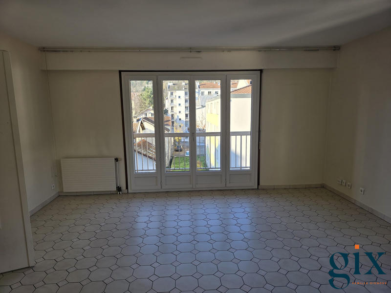 Appartement - 77 m² - 3 pièces