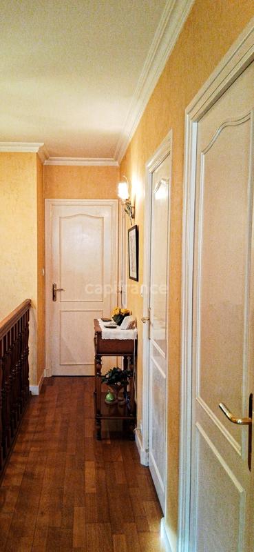 Maison - 142 m² - 6 pièces