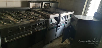 Local commercial - 130 m² - 4 pièces