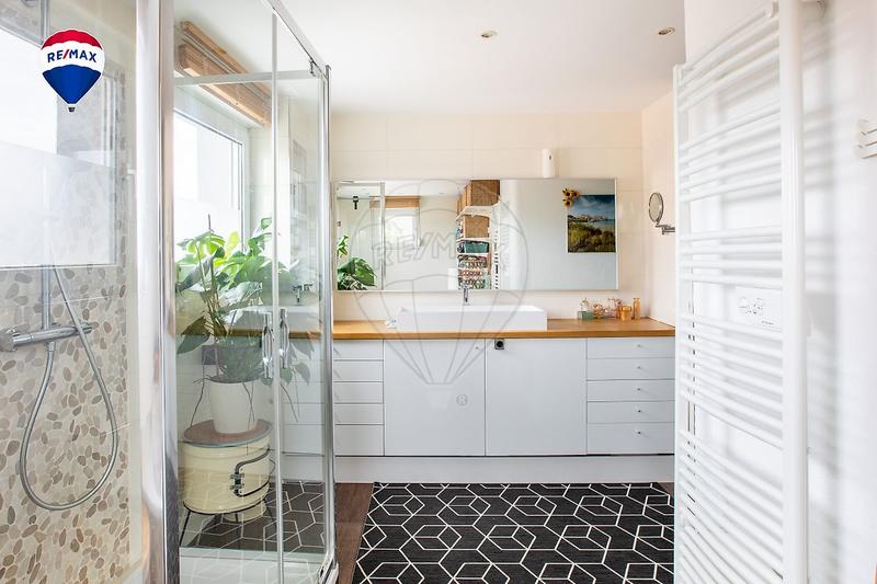 Appartement - 107 m² - 5 pièces