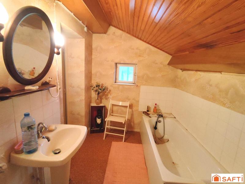 Maison - 200 m² - 11 pièces