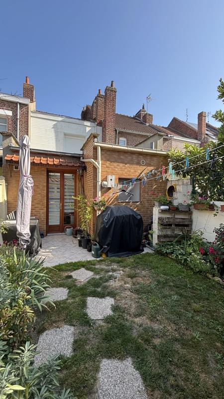 Maison - 85 m² - 4 pièces