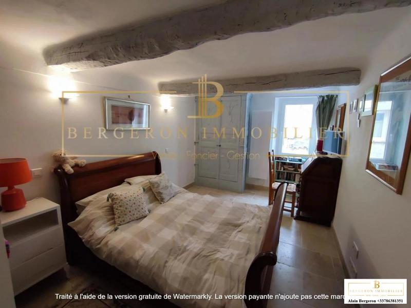 Maison traditionnelle - 92 m² - 4 pièces