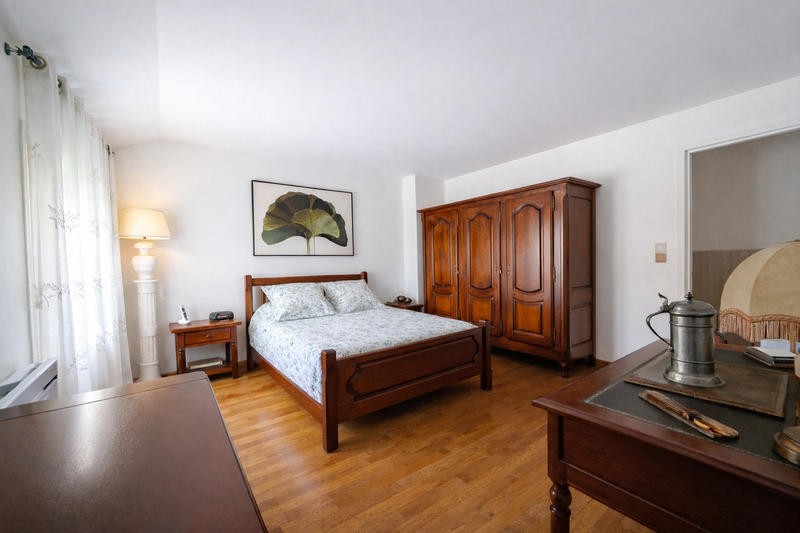 Maison - 97 m² - 5 pièces