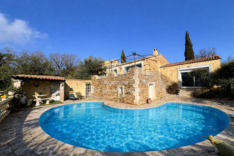 Maison - 145 m² - 5 pièces