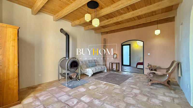 Mas - 380 m² - 12 pièces