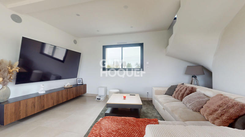 Maison - 121 m² - 5 pièces