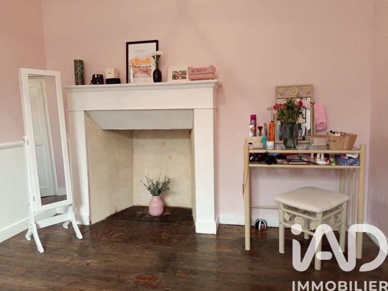 Maison - 201 m² - 7 pièces