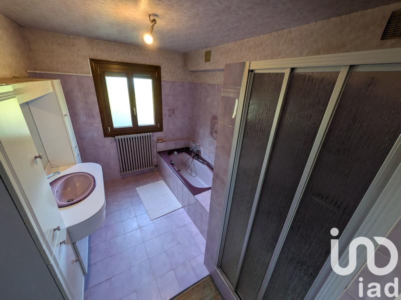 Maison - 196 m² - 10 pièces