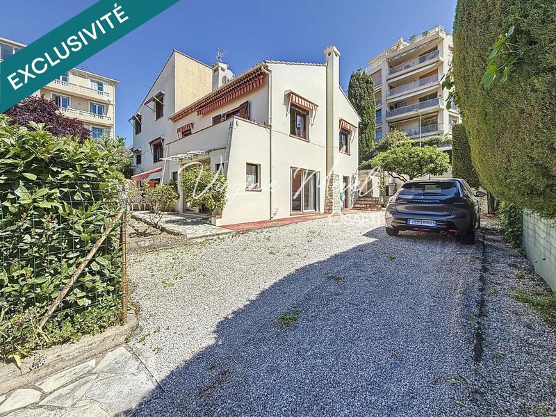 Maison - 102 m² - 5 pièces