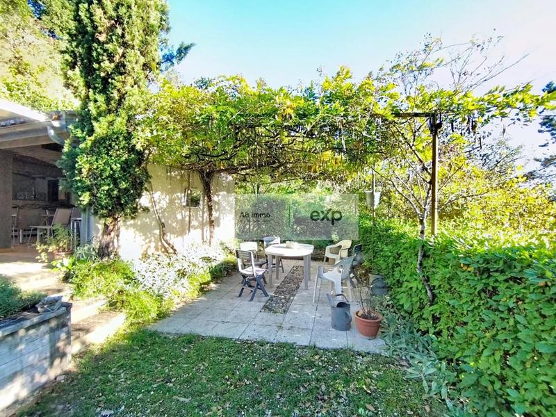 Villa - 152 m² - 8 pièces