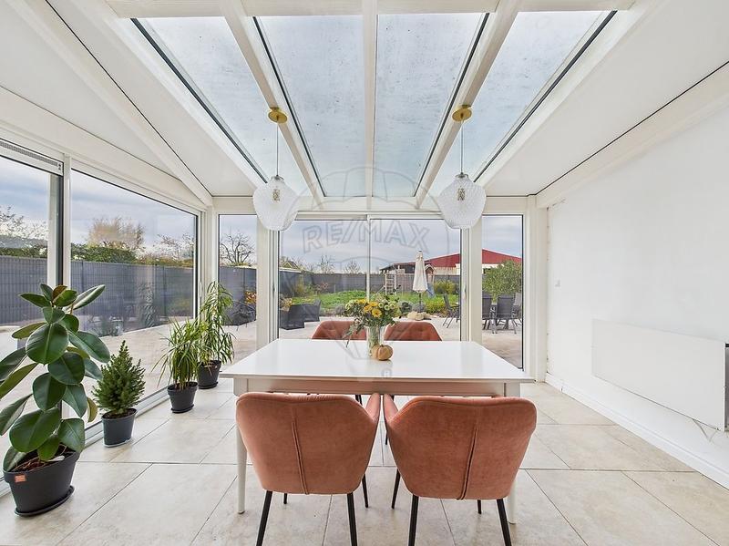 Maison - 143 m² - 6 pièces