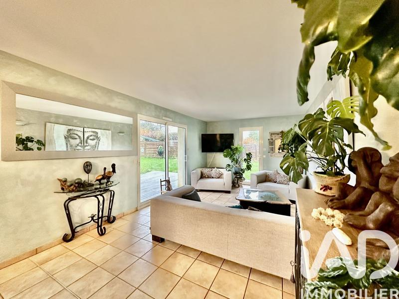 Maison - 166 m² - 9 pièces