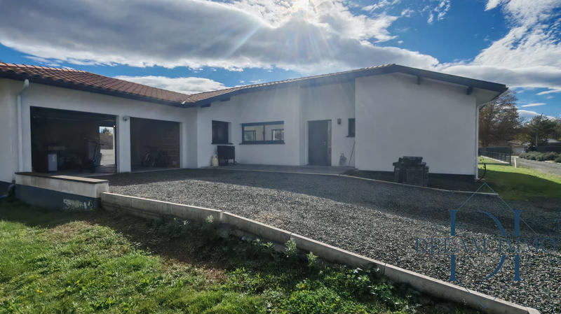 Maison contemporaine - 121 m² - 6 pièces