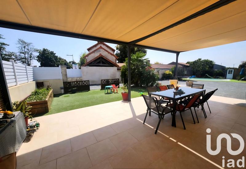 Maison - 188 m² - 10 pièces