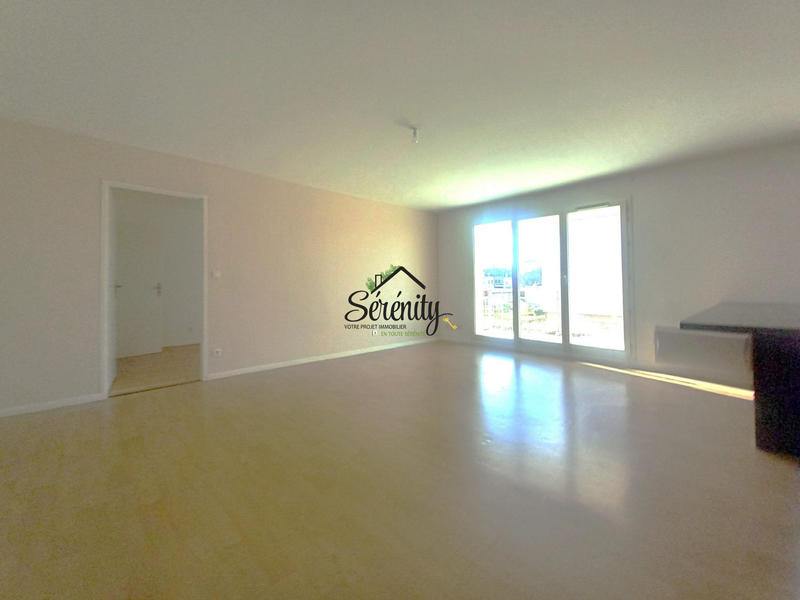 Appartement - 96 m² - 5 pièces