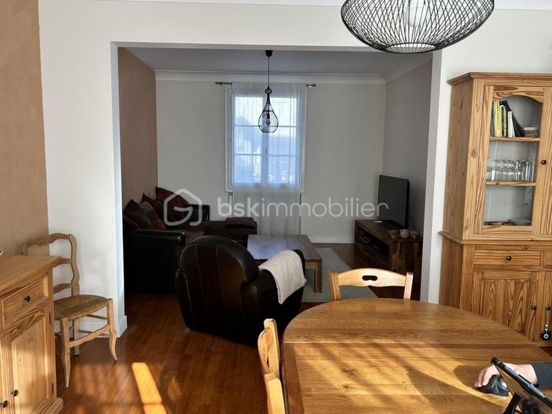 Maison - 140 m² - 7 pièces