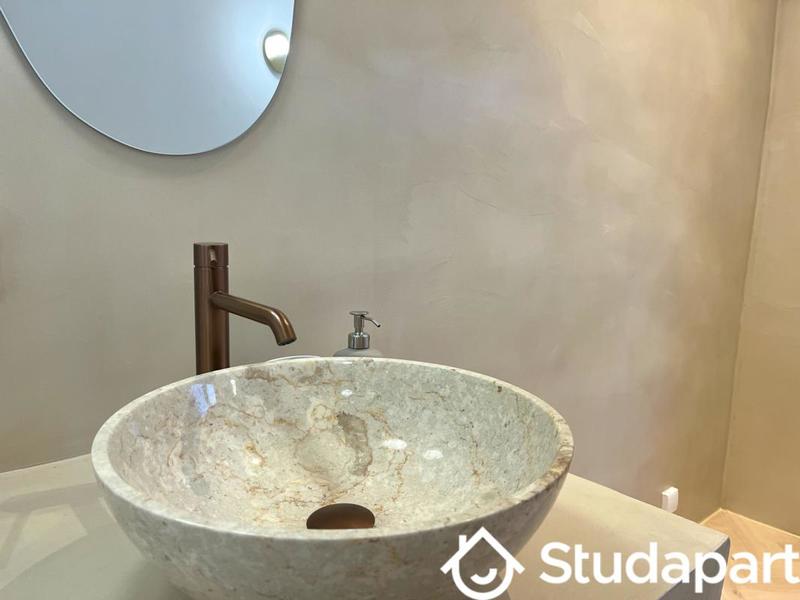 Chambre - 10 m² - 1 pièce