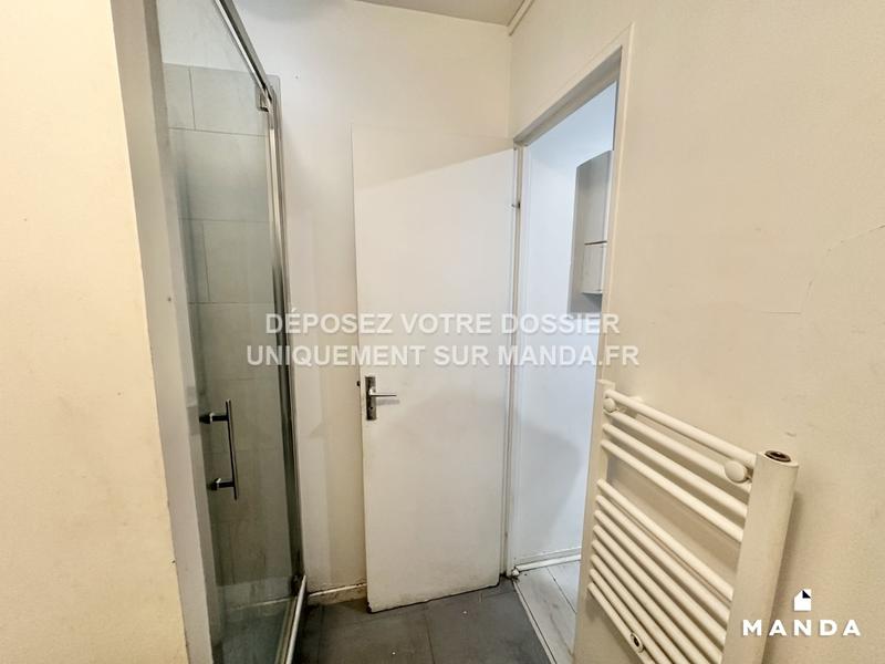 Chambre - 10 m² - 6 pièces