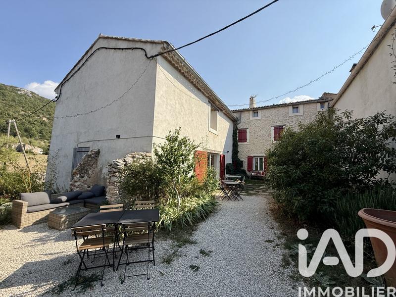 Maison - 430 m² - 17 pièces