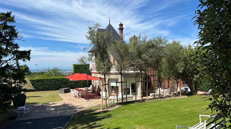 Villa - 175 m² - 6 pièces