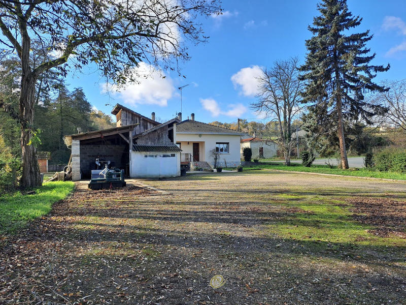 Maison traditionnelle - 106 m² - 5 pièces