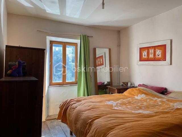 Maison de village - 450 m² - 11 pièces