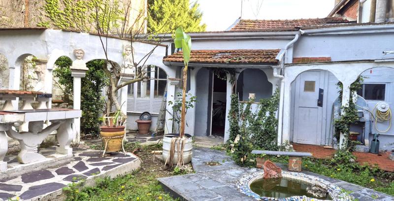 Immeuble - 202 m² - 10 pièces