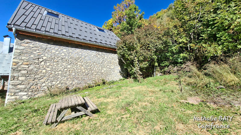 Maison en pierre - 99 m² - 5 pièces