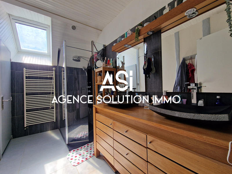 Maison - 182 m² - 6 pièces