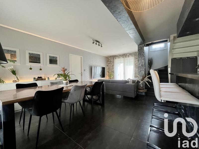 Maison - 105 m² - 5 pièces