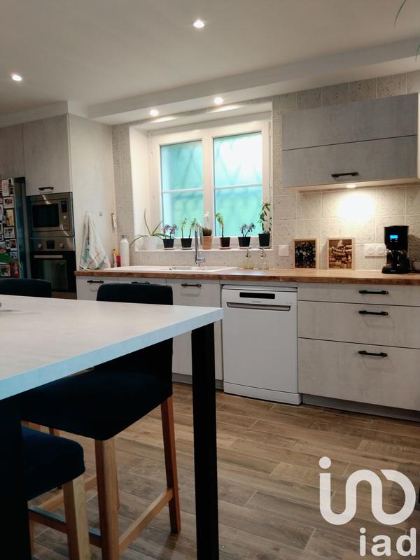 Maison - 161 m² - 5 pièces