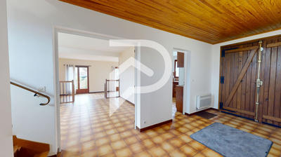 Maison - 181 m² - 8 pièces