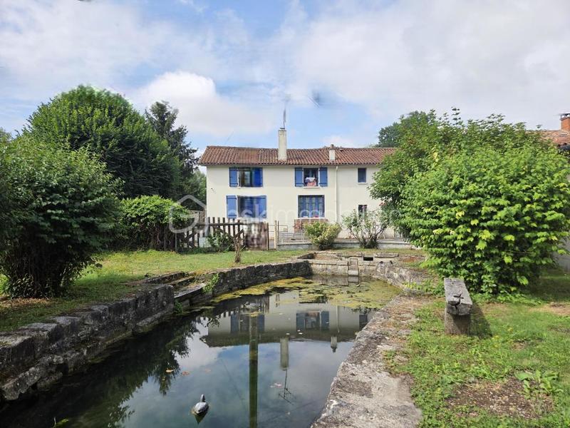 Maison ancienne - 234 m² - 7 pièces