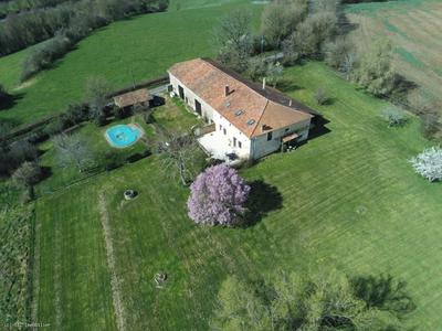 Ferme - 280 m² - 8 pièces