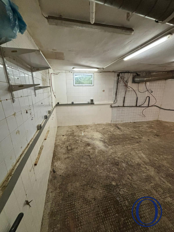 Local commercial - 135 m²