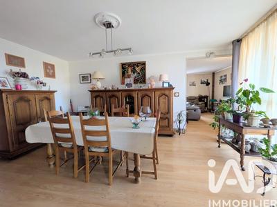 Appartement - 102 m² - 5 pièces